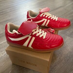 Steve Madden Madrid Red Retro Sneakers - Women Size 8.5 - Gum Sole